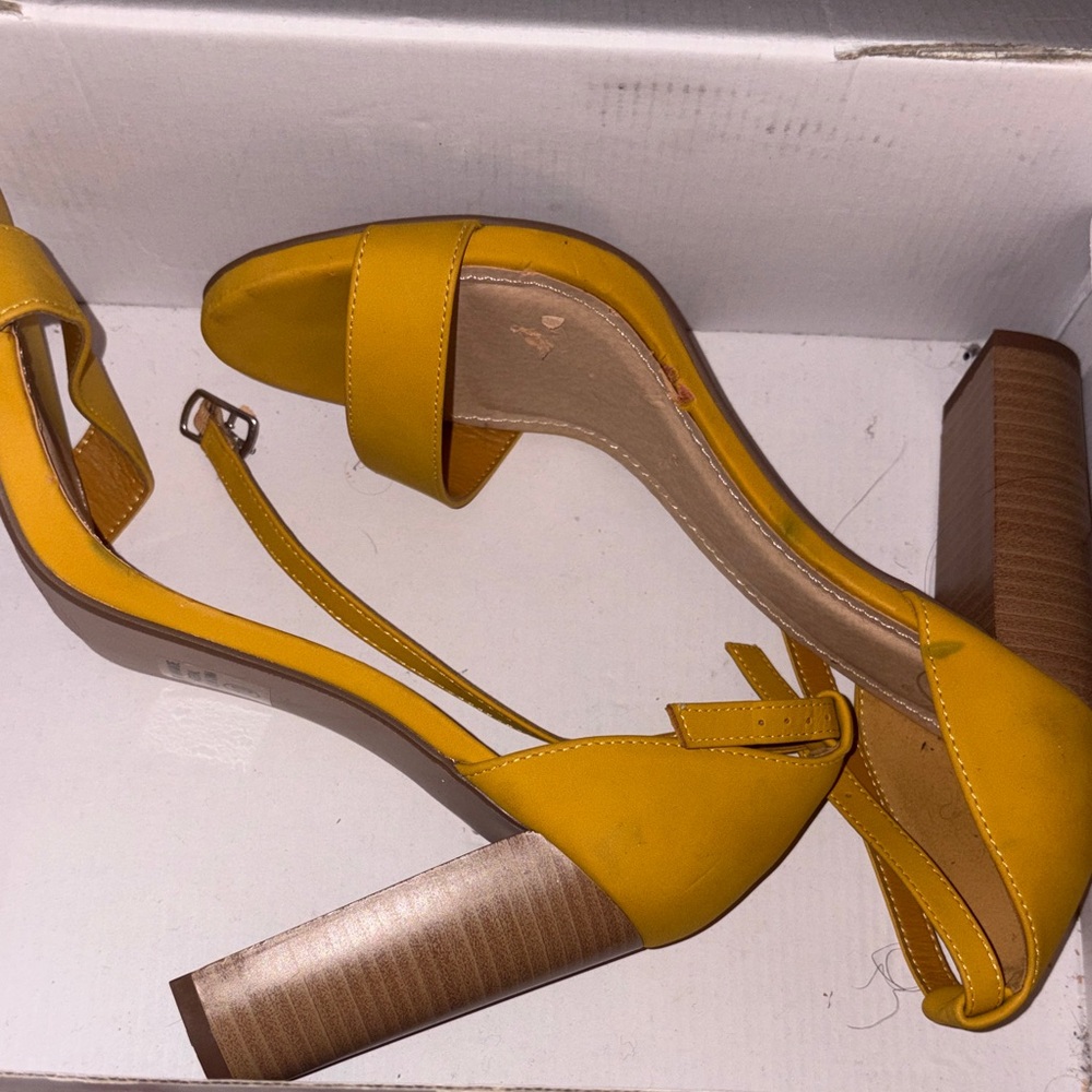 Women’s high heels